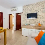 Daire Apartman Sanja *