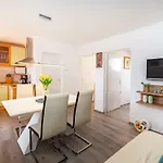 Apartman Sanja *