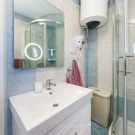 Apartman Sanja شقة نين