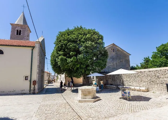 Apartman Sanja * Нин